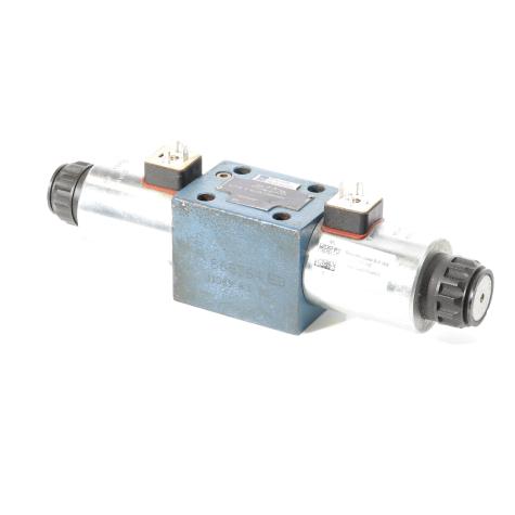 4/3 way valve  Used